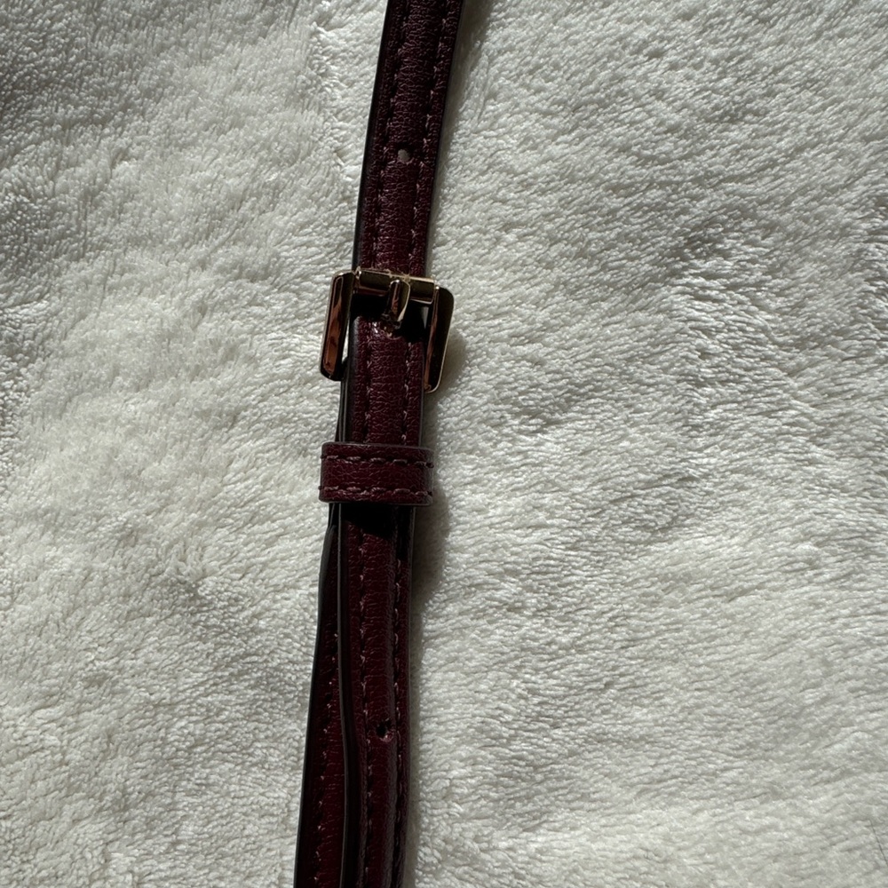 Michael Kors Burgundy Crossbody Bag with Gold Chain - Picture 4 of 12